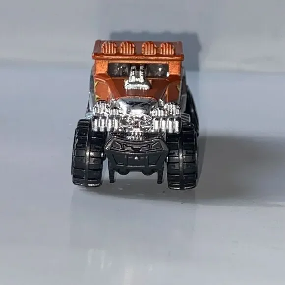 Hot Wheels Baja Bone Shaker 8/10 Diecast Truck 91/365 HW Daredevils 2015 Orange - Picture 7 of 13